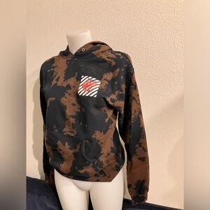 Bowery rose sweat shirt!